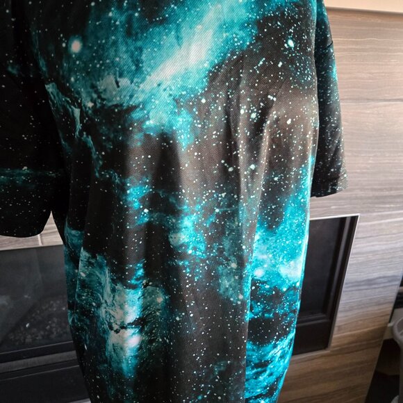 Men's Galaxy Style TShirt Size XL - Picture 2 of 5